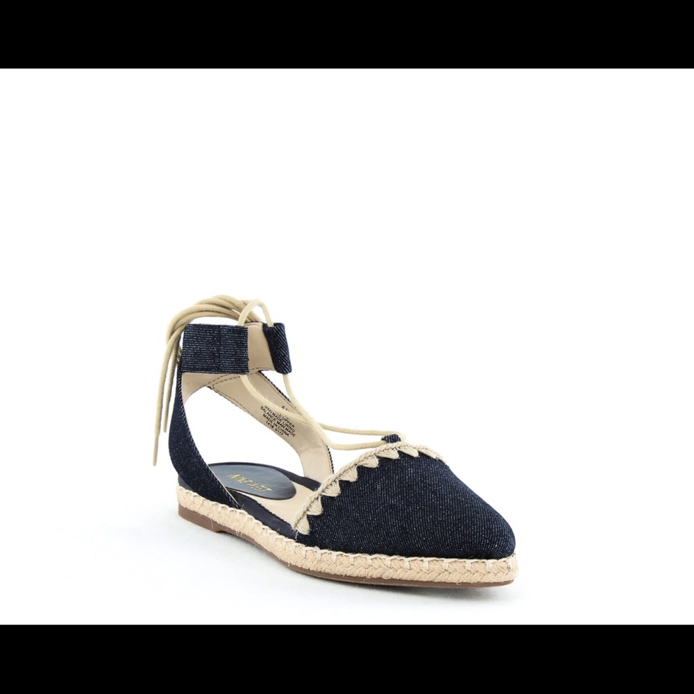 Lace up ballerina style flats